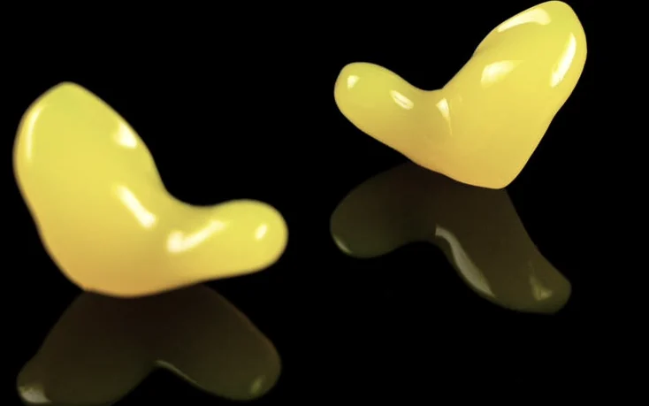 Custom solid earplug for maximum attenuation